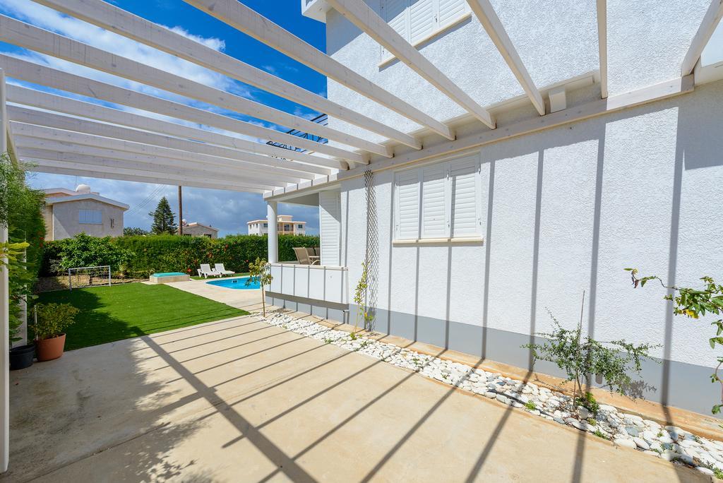 Merab Center Villas Ayia Napa Room photo