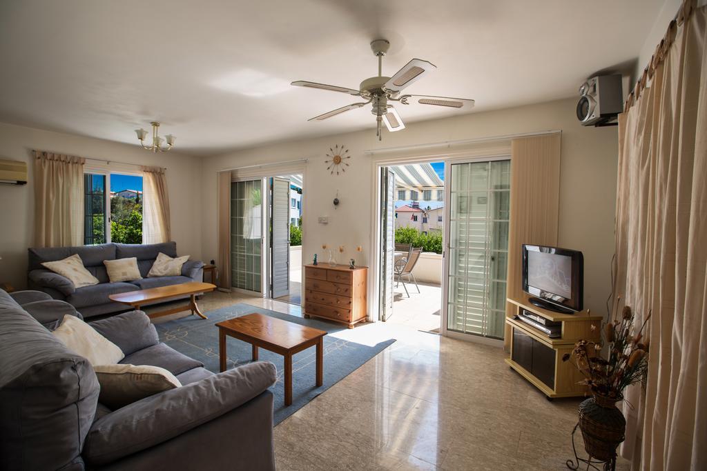 Merab Center Villas Ayia Napa Exterior photo